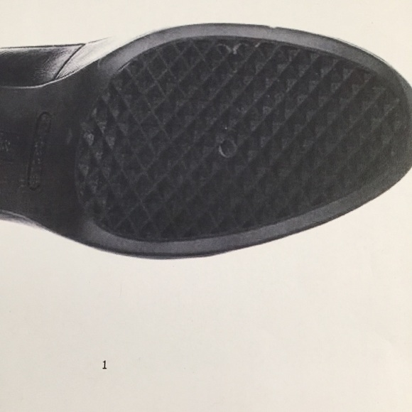 Aerosoles Black Leather Heels - Picture 7 of 8